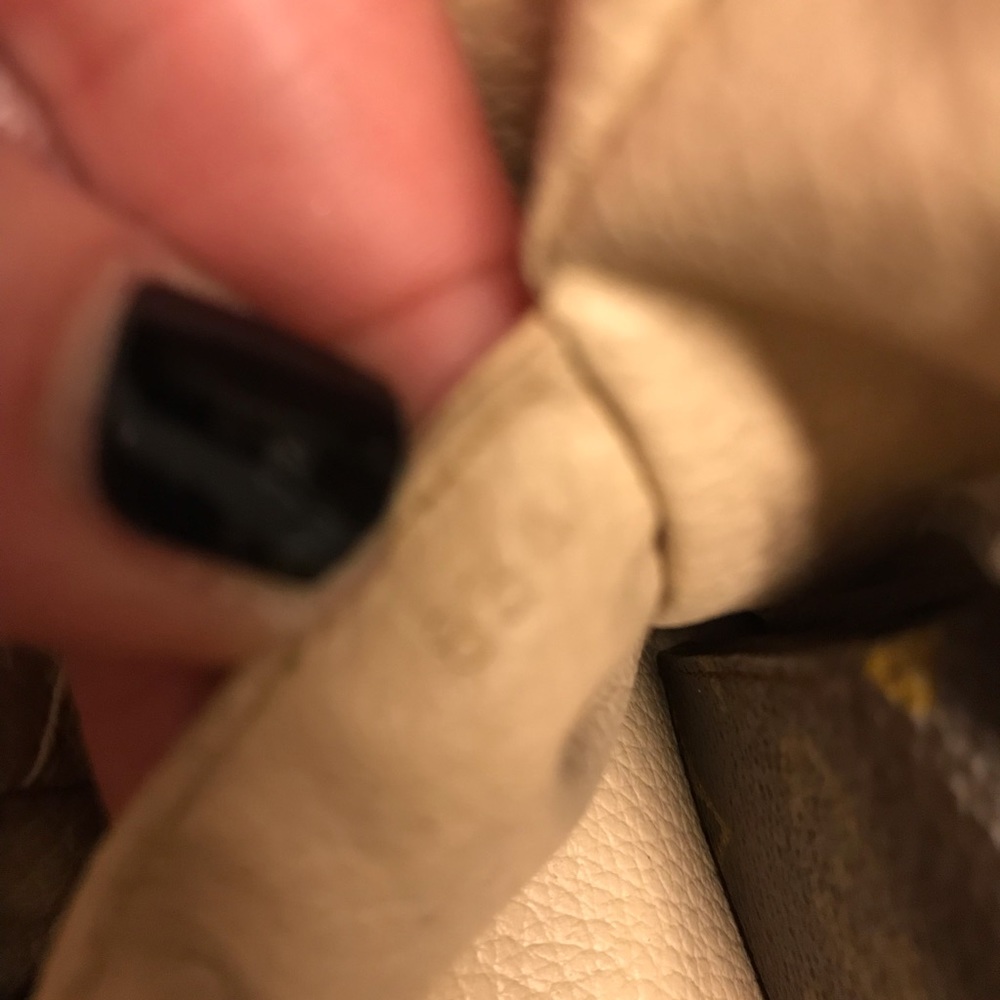 Louis Vuitton Trousse 28 - Picture 2 of 16